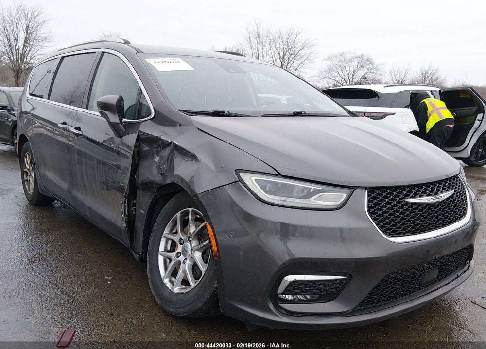 2021 CHRYSLER PACIFICA TOURING L VIN: 2C4RC1BG1MR546994