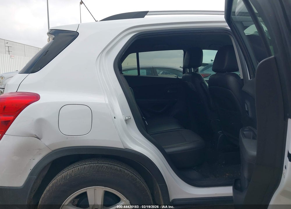 2018 CHEVROLET TRAX LT VIN: KL7CJLSB2JB676365