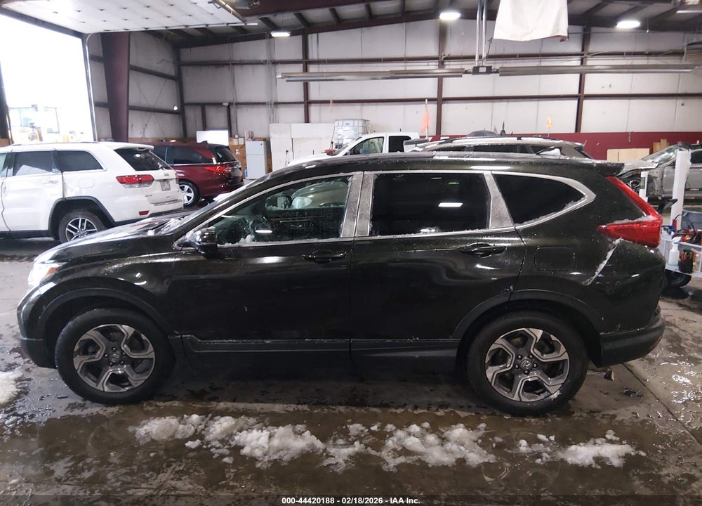 2018 HONDA CR-V VIN: 7FARW2H80JE049640