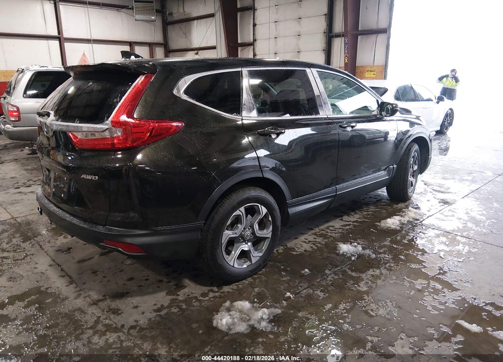 2018 HONDA CR-V VIN: 7FARW2H80JE049640