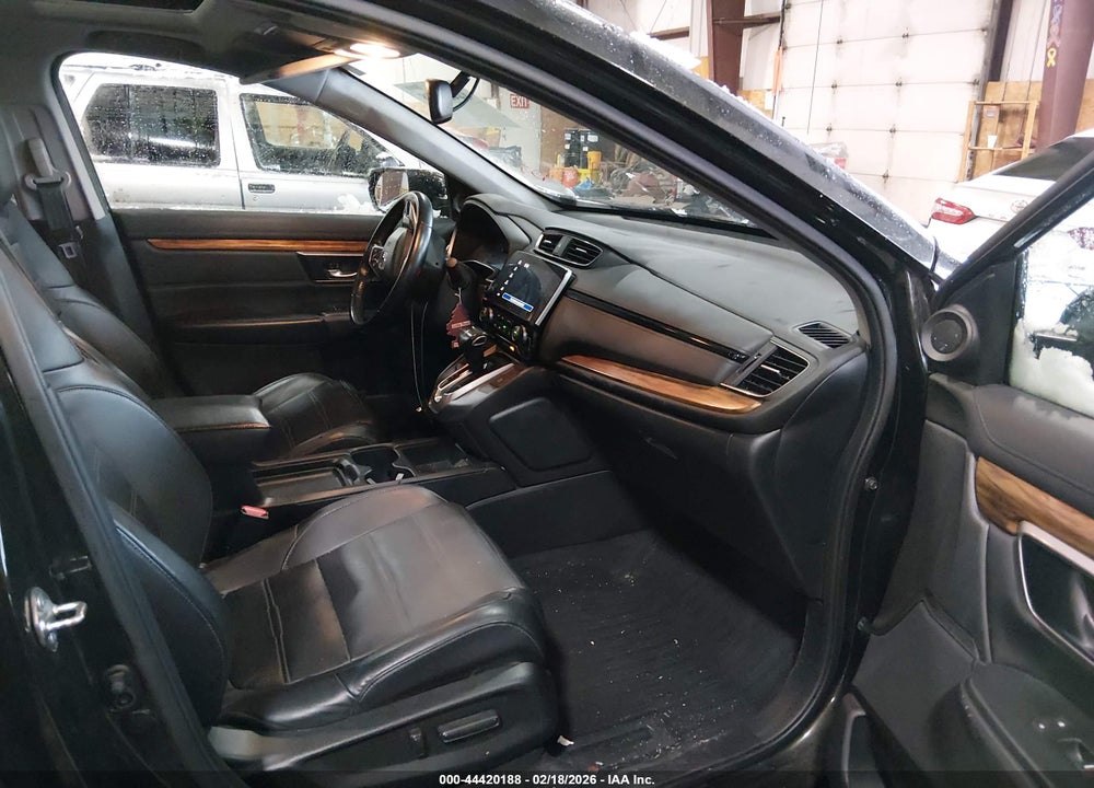 2018 HONDA CR-V VIN: 7FARW2H80JE049640