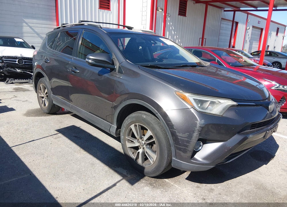 2018 TOYOTA RAV4 XLE VIN: JTMWFREV2JJ749878