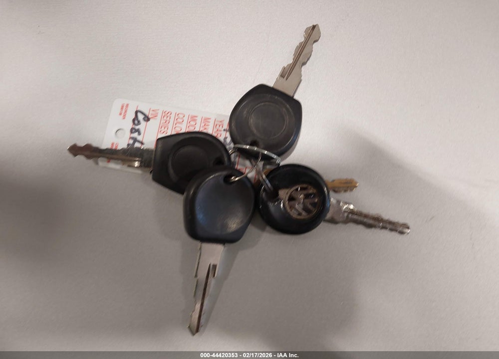 1988 VOLKSWAGEN GTI VIN: 9BWZZZ30ZJT020482