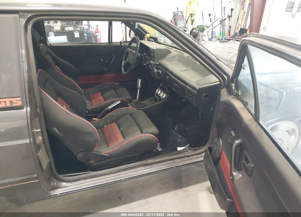 1988 VOLKSWAGEN GTI VIN: 9BWZZZ30ZJT020482