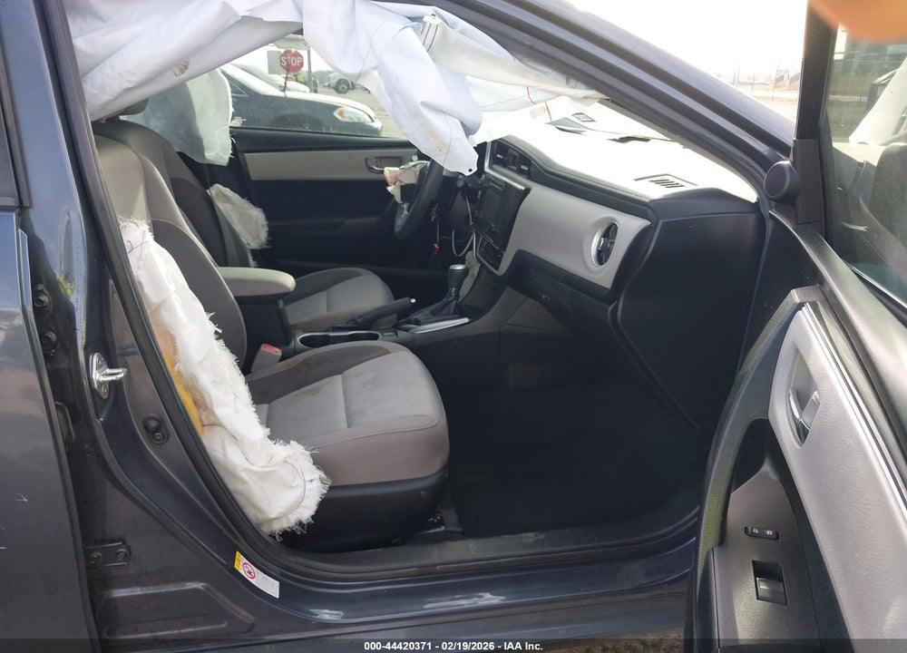 2019 TOYOTA COROLLA LE VIN: 5YFBURHE4KP877911