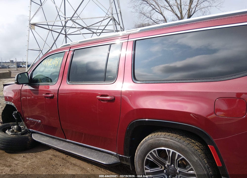 2024 JEEP WAGONEER L SERIES II 4X4 VIN: 1C4SJSBP2RS131895