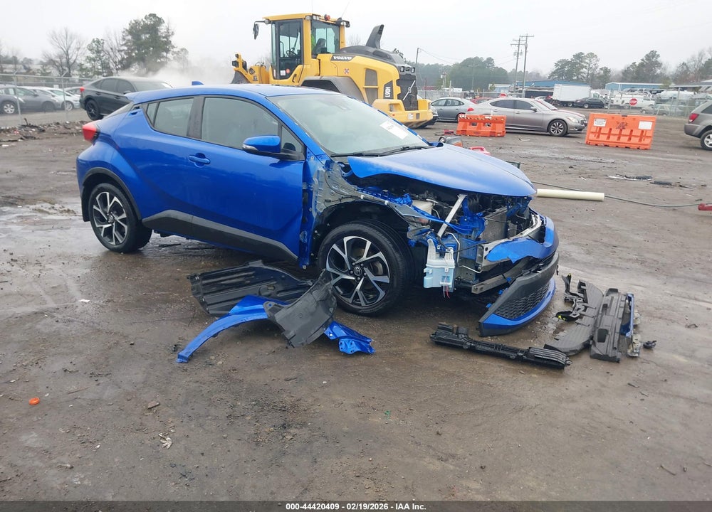 2020 TOYOTA C-HR XLE VIN: NMTKHMBX1LR109778