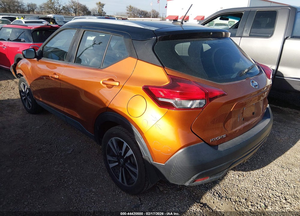 2019 NISSAN KICKS SV VIN: 3N1CP5CU4KL516519