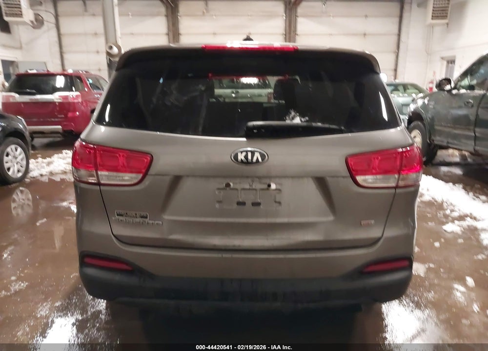 2017 KIA SORENTO 2.4L L VIN: 5XYPG4A30HG207259