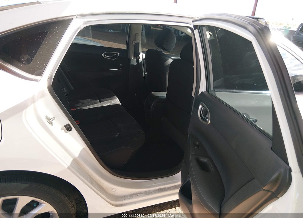 2018 NISSAN SENTRA SV VIN: 3N1AB7AP8JL624686