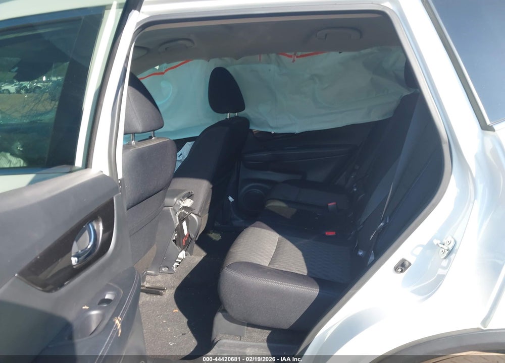 2019 NISSAN ROGUE S VIN: 5N1AT2MT9KC758699