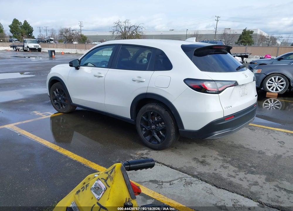 2024 HONDA HR-V VIN: 3CZRZ2H59RM781436