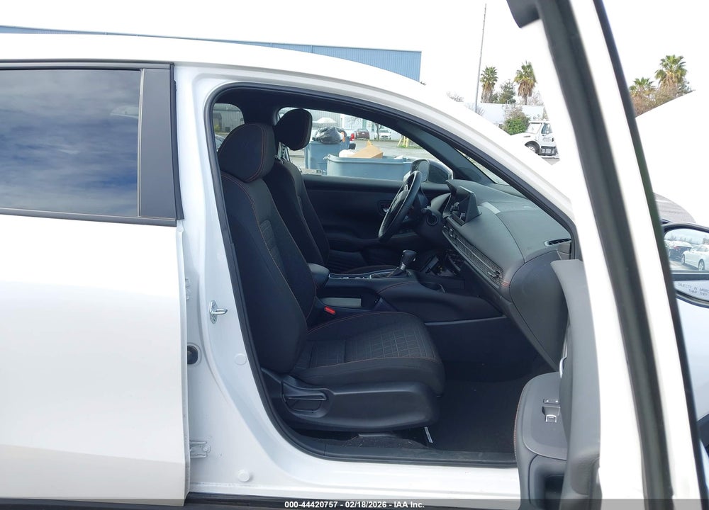 2024 HONDA HR-V VIN: 3CZRZ2H59RM781436