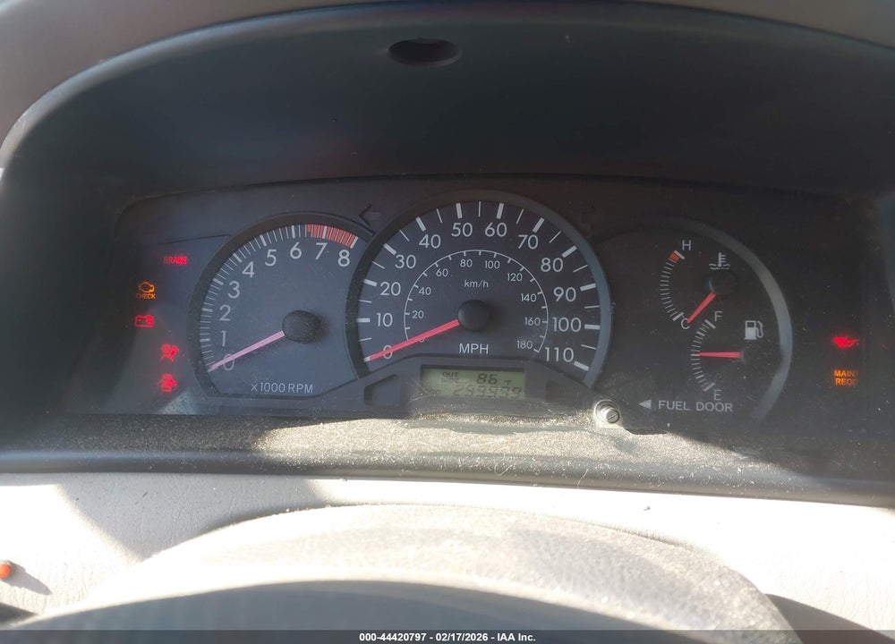 2005 TOYOTA COROLLA CE VIN: 1NXBR32E35Z458703
