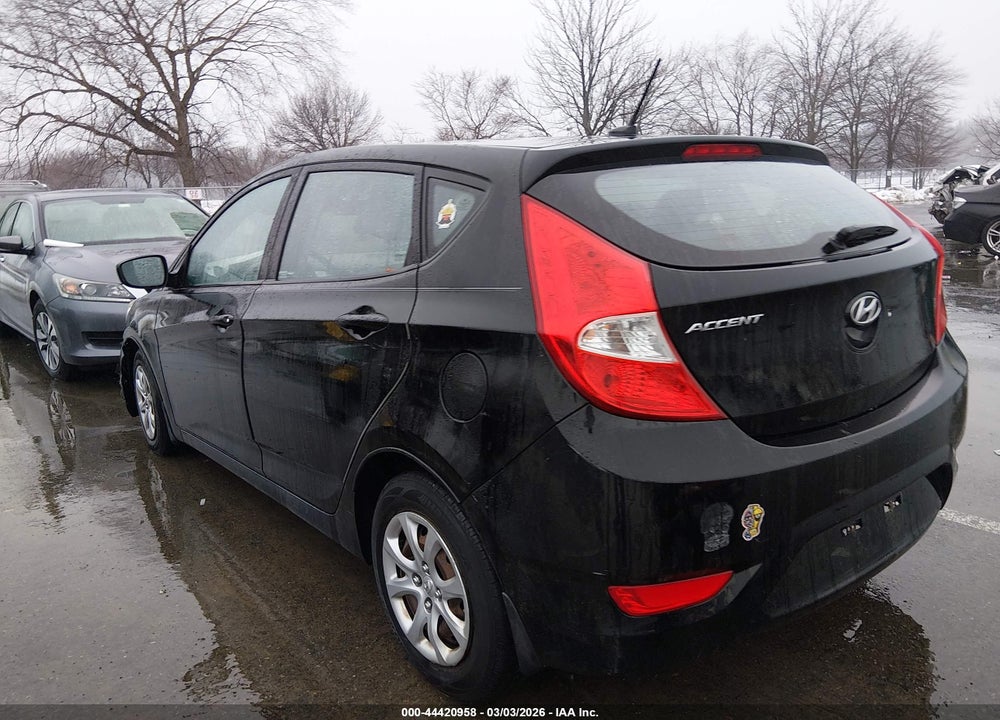 2013 HYUNDAI ACCENT GS VIN: KMHCT5AE6DU138793