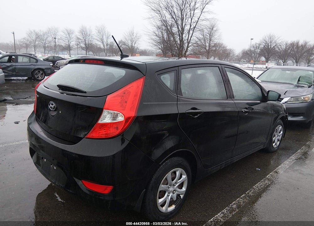 2013 HYUNDAI ACCENT GS VIN: KMHCT5AE6DU138793
