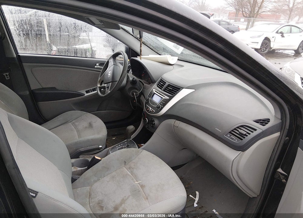 2013 HYUNDAI ACCENT GS VIN: KMHCT5AE6DU138793