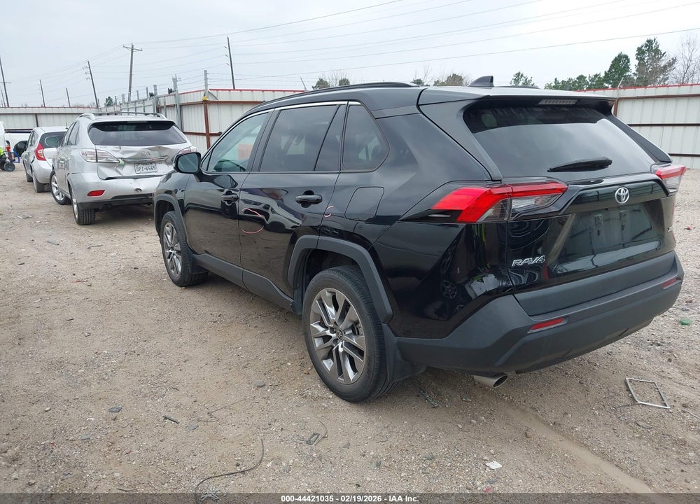 2023 TOYOTA RAV4 XLE PREMIUM VIN: 2T3C1RFV3PW261050