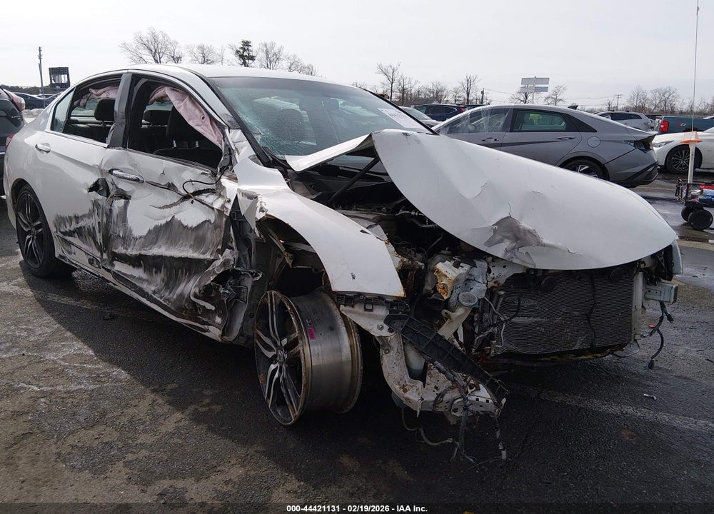 2017 HONDA ACCORD SEDAN SPORT SE VIN: 1HGCR2F12HA225557