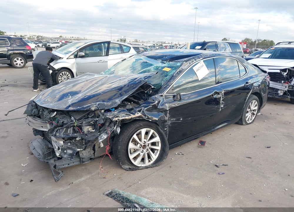 2021 TOYOTA CAMRY LE VIN: 4T1C11AK8MU590460