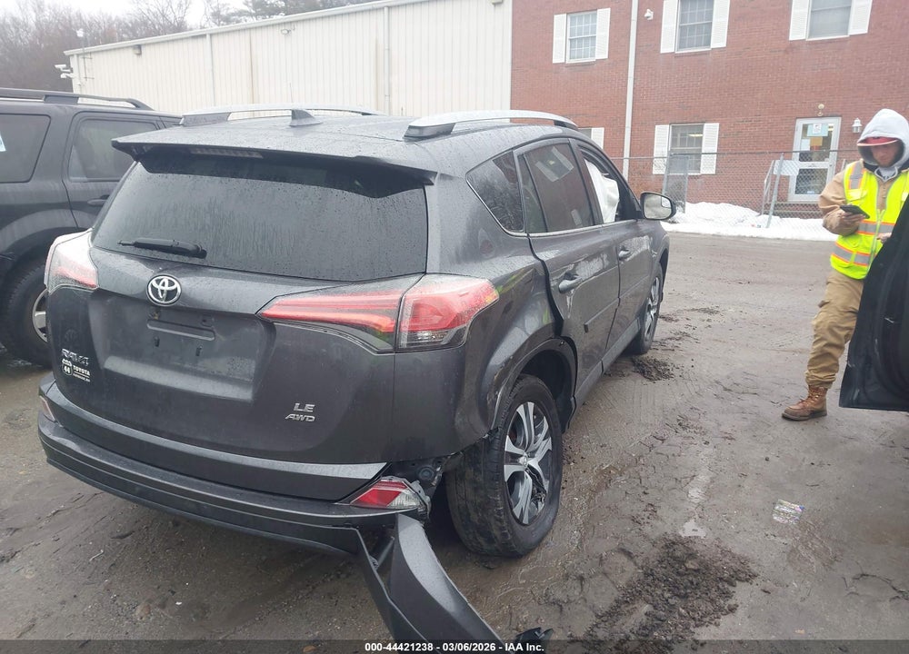 2017 TOYOTA RAV4 LE VIN: 2T3BFREV2HW585347