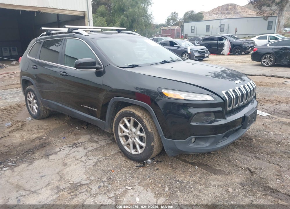 2016 JEEP CHEROKEE LATITUDE VIN: 1C4PJLCS2GW230429