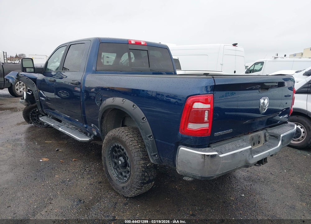 2024 RAM 2500 BIG HORN  4X4 6'4 BOX VIN: 3C6UR5DJ7RG386391