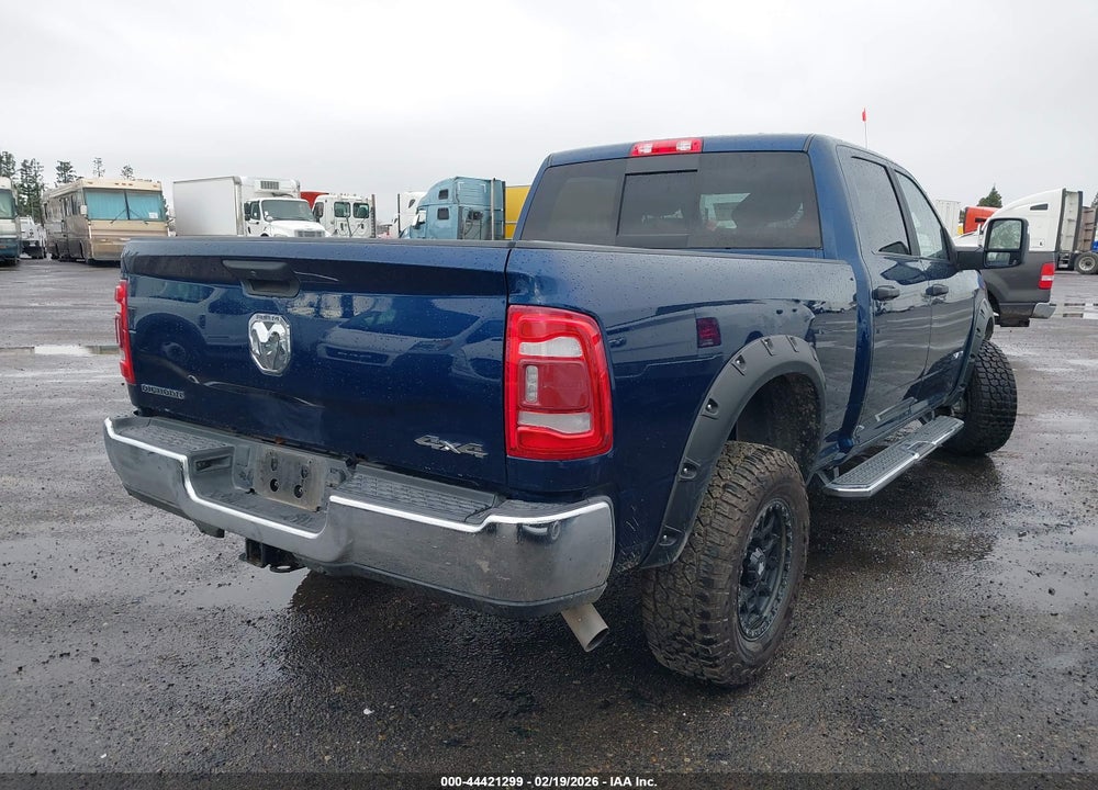 2024 RAM 2500 BIG HORN  4X4 6'4 BOX VIN: 3C6UR5DJ7RG386391