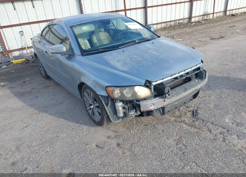 2010 VOLVO C70 T5 VIN: YV1672MC0AJ094439