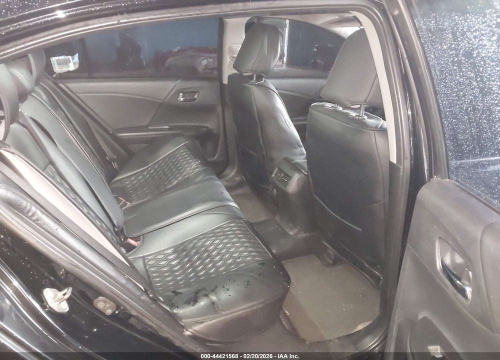 2015 HONDA ACCORD HYBRID EX-L VIN: 1HGCR6F57FA015074