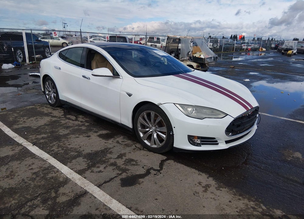 2015 TESLA MODEL S 70D/85D/P85D VIN: 5YJSA1H22FF095530