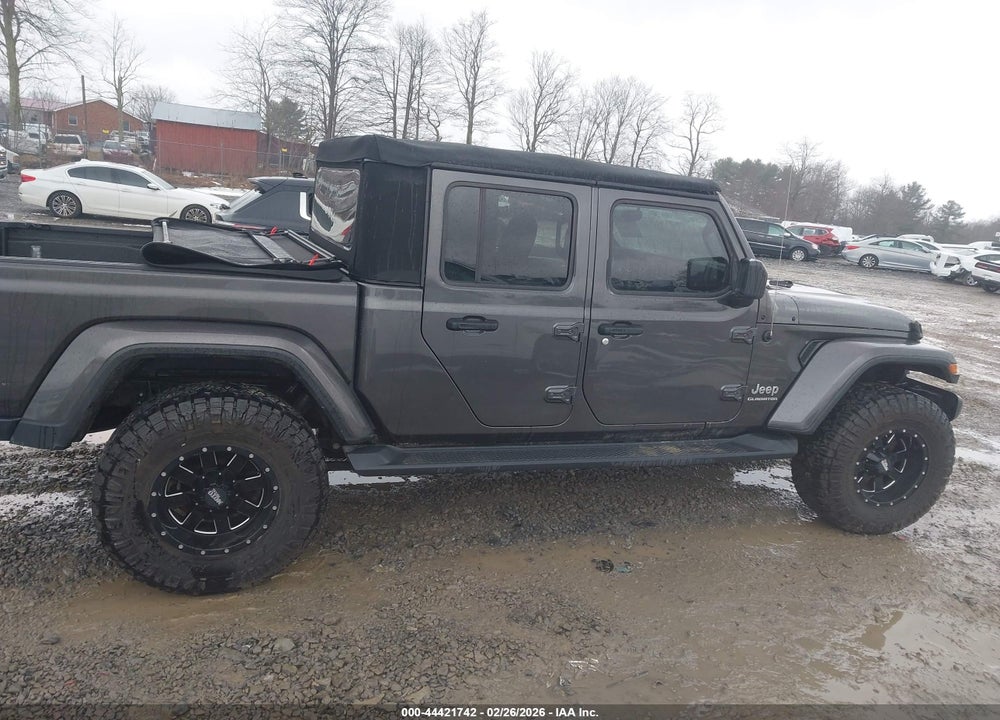 2020 JEEP GLADIATOR OVERLAND 4X4 VIN: 1C6HJTFG8LL151071