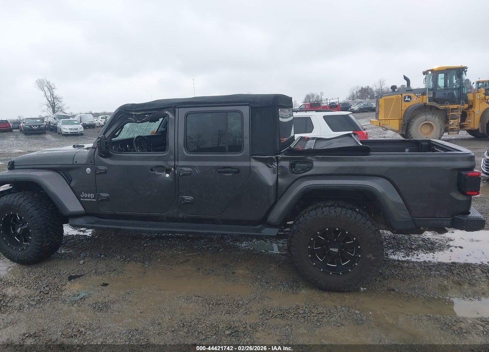 2020 JEEP GLADIATOR OVERLAND 4X4 VIN: 1C6HJTFG8LL151071