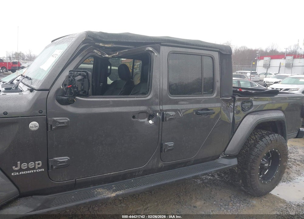 2020 JEEP GLADIATOR OVERLAND 4X4 VIN: 1C6HJTFG8LL151071