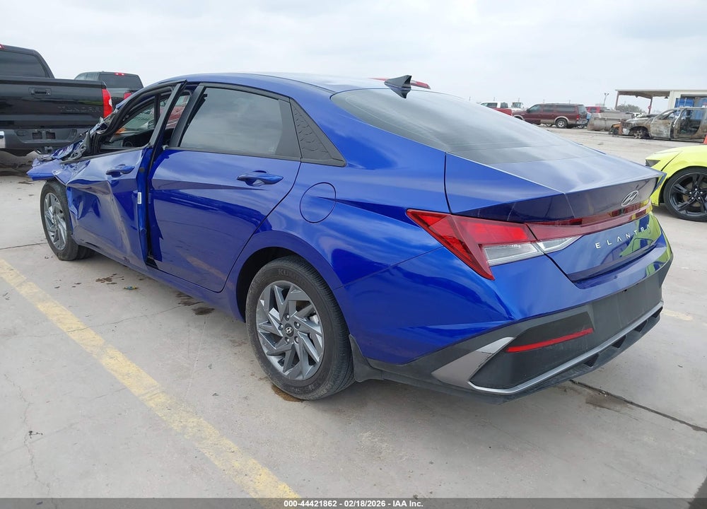 2024 HYUNDAI ELANTRA SEL VIN: KMHLM4DG5RU808183