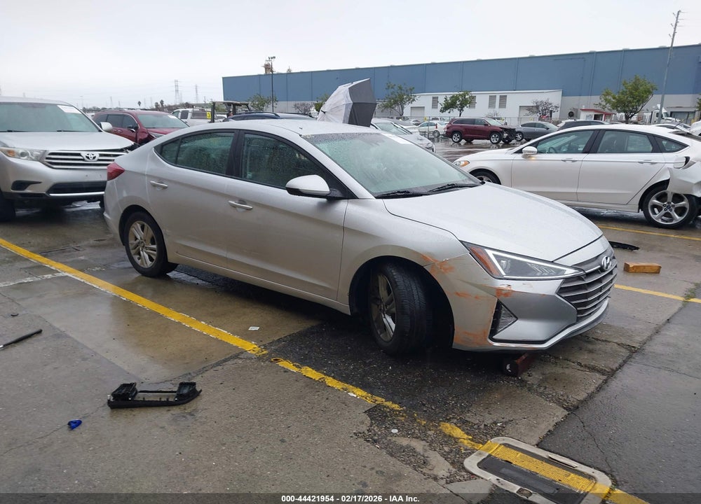 2019 HYUNDAI ELANTRA SEL VIN: 5NPD84LF6KH412849