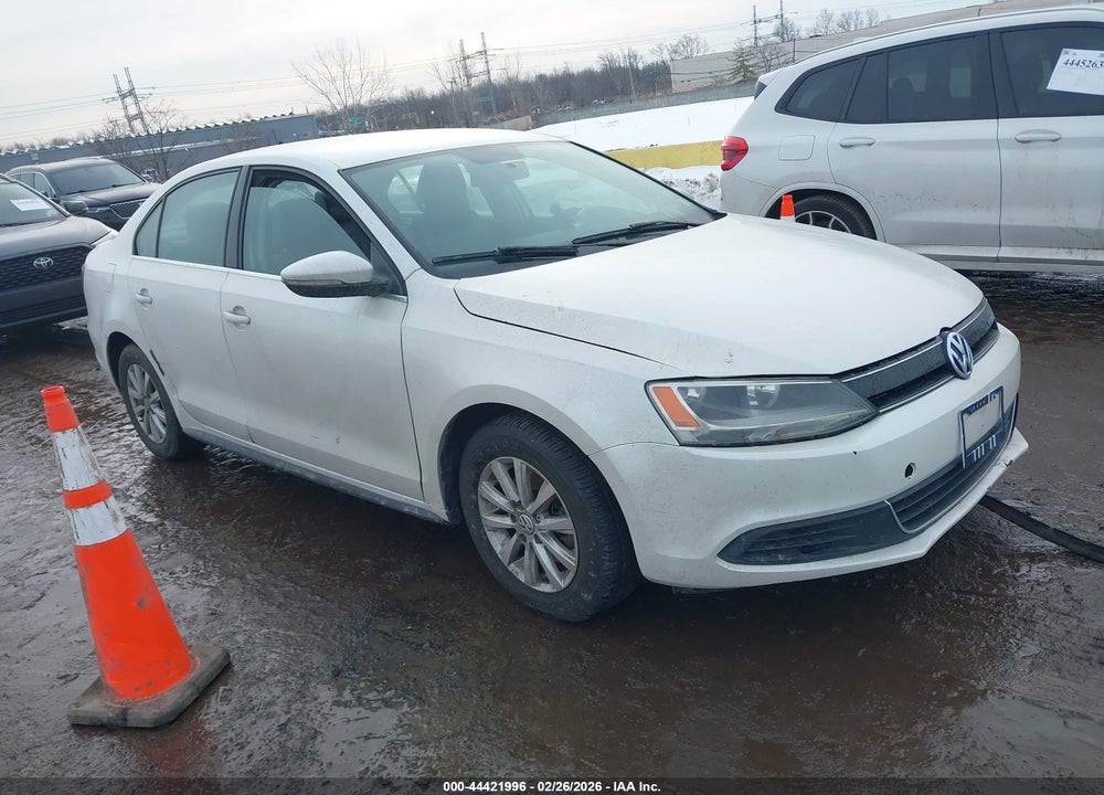 2013 VOLKSWAGEN JETTA HYBRID SE VIN: 3VW637AJ2DM251328