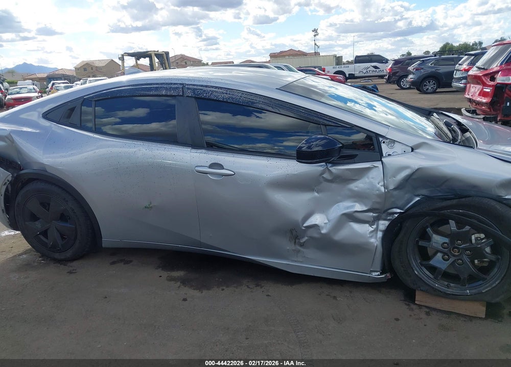 2024 TOYOTA PRIUS LE VIN: JTDACAAU0R3023826