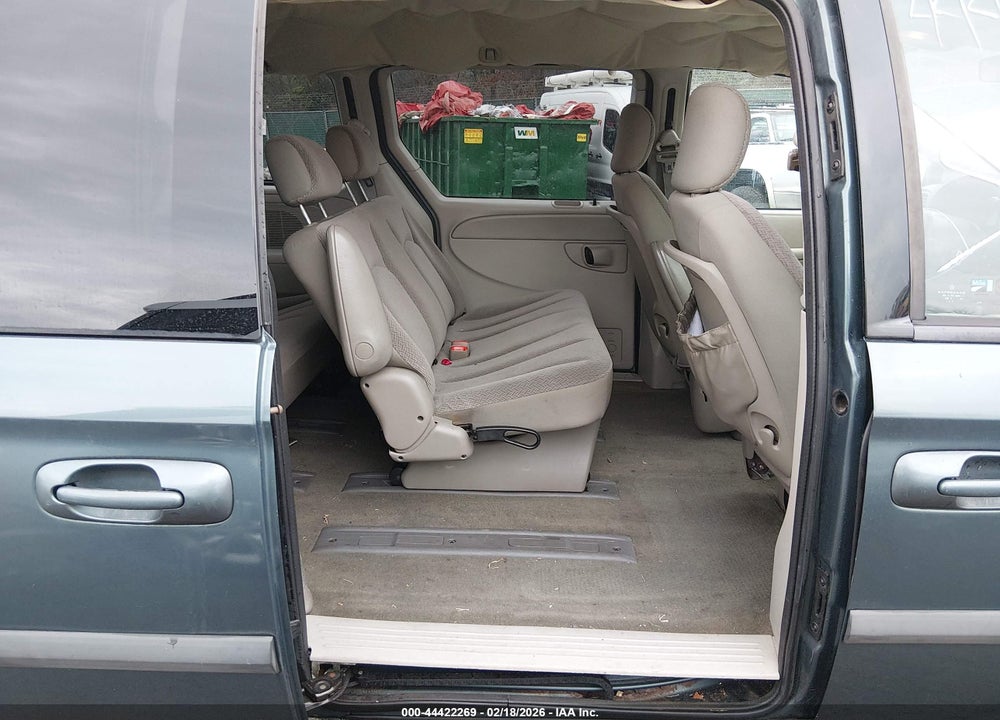 2006 CHRYSLER TOWN & COUNTRY VIN: 1A4GP45R96B517300