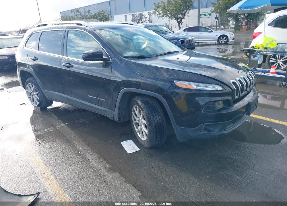 2015 JEEP CHEROKEE LATITUDE VIN: 1C4PJLCB2FW663117