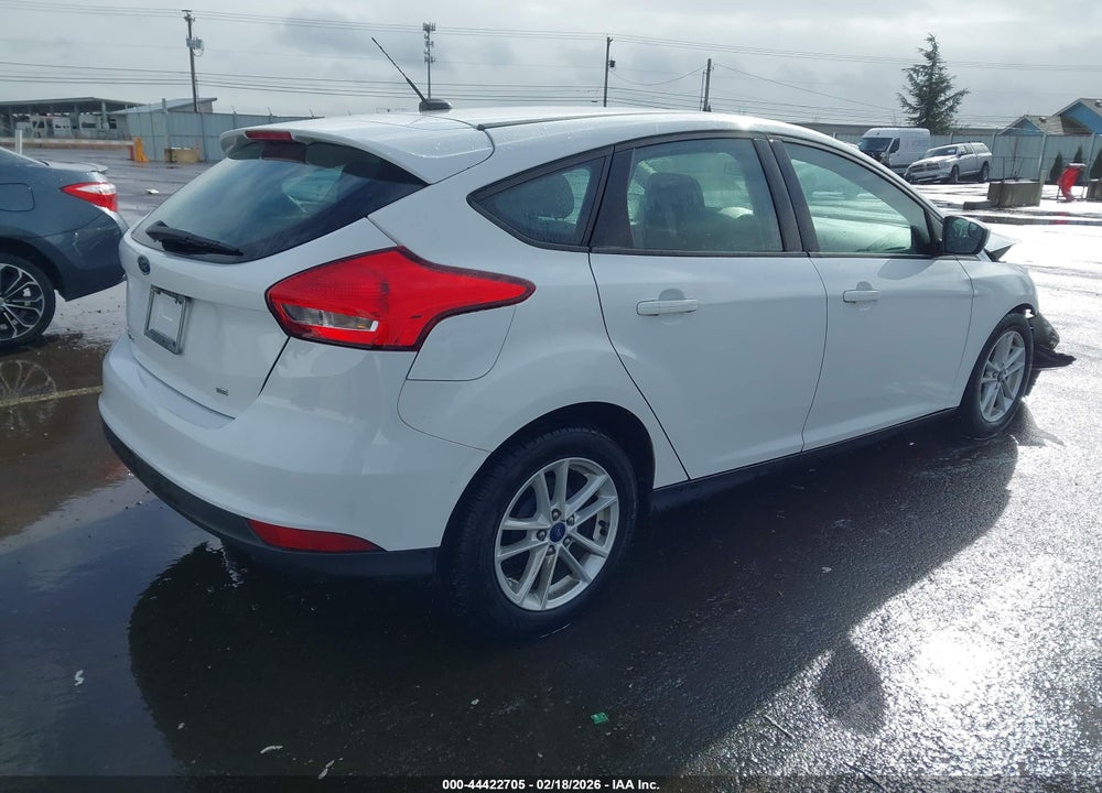 2018 FORD FOCUS SE VIN: 1FADP3K25JL217997
