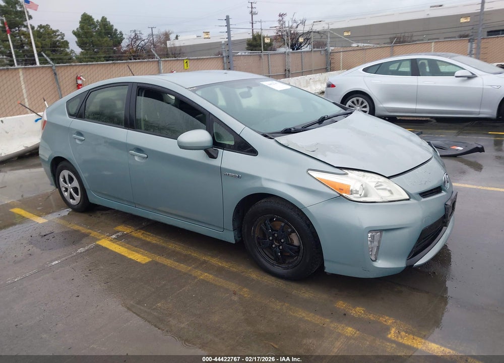 2013 TOYOTA PRIUS TWO VIN: JTDKN3DU2D5617885