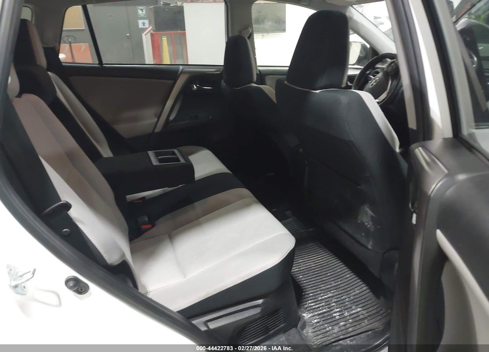 2018 TOYOTA RAV4 HYBRID XLE VIN: JTMRJREV5JD247067