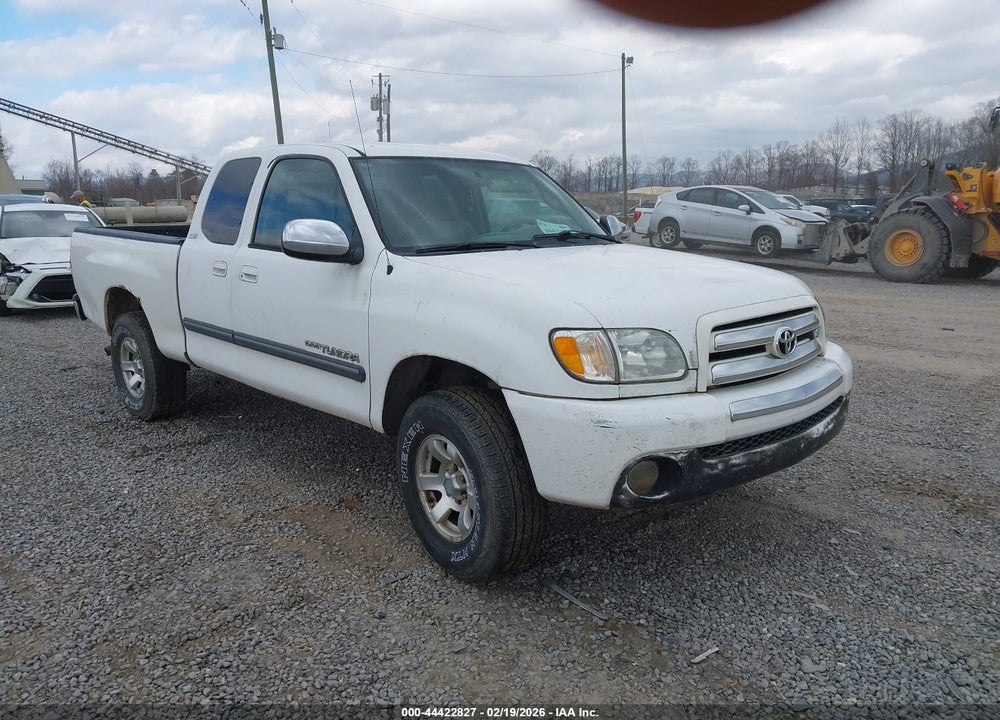 2003 TOYOTA TUNDRA SR5 V8 VIN: 5TBBT441X3S418070