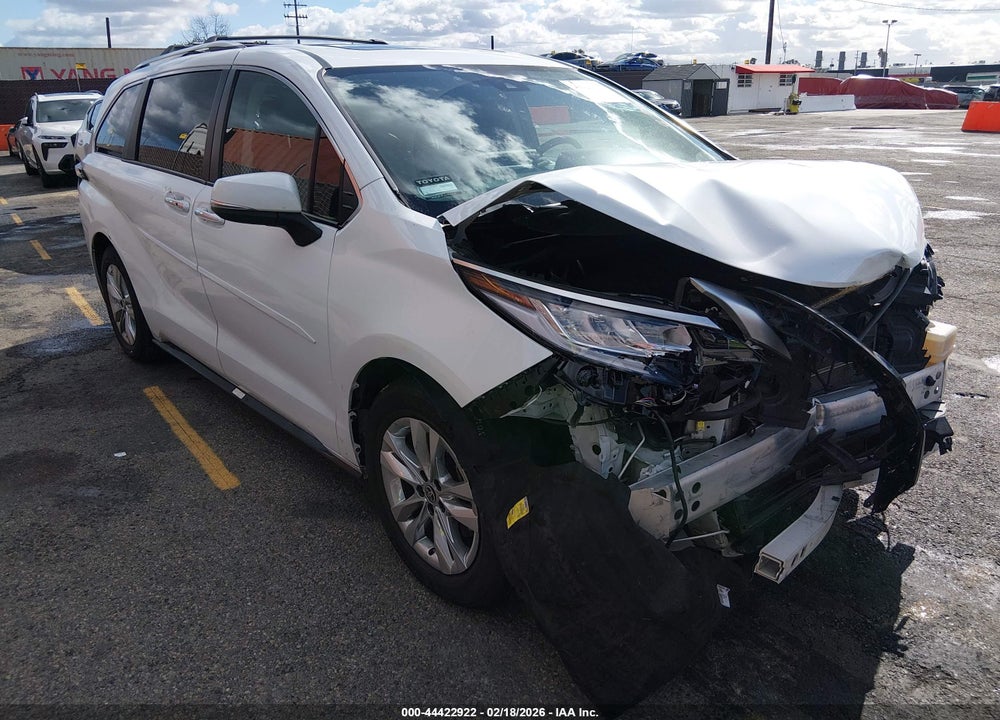 2022 TOYOTA SIENNA LIMITED VIN: 5TDZRKEC7NS104551