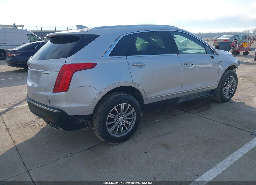 2017 CADILLAC XT5 LUXURY VIN: 1GYKNDRS6HZ212571