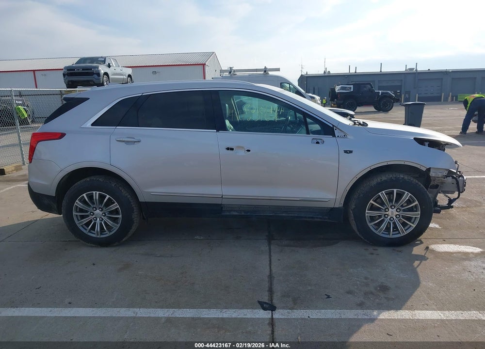 2017 CADILLAC XT5 LUXURY VIN: 1GYKNDRS6HZ212571