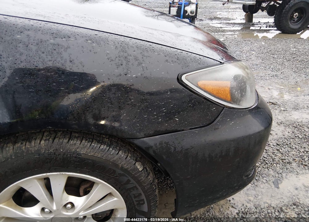 2004 TOYOTA CAMRY LE V6 VIN: 4T1BF30K64U077590