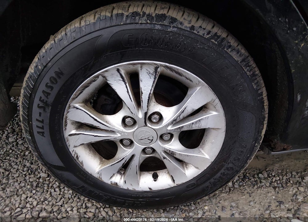2004 TOYOTA CAMRY LE V6 VIN: 4T1BF30K64U077590
