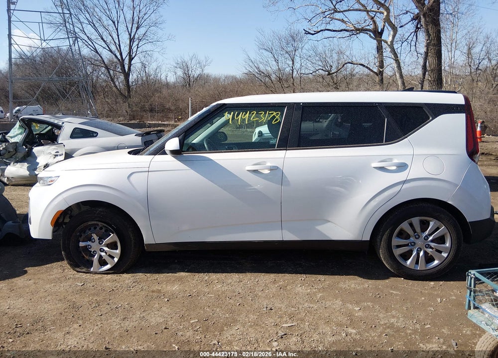 2020 KIA SOUL LX VIN: KNDJ23AU3L7702567